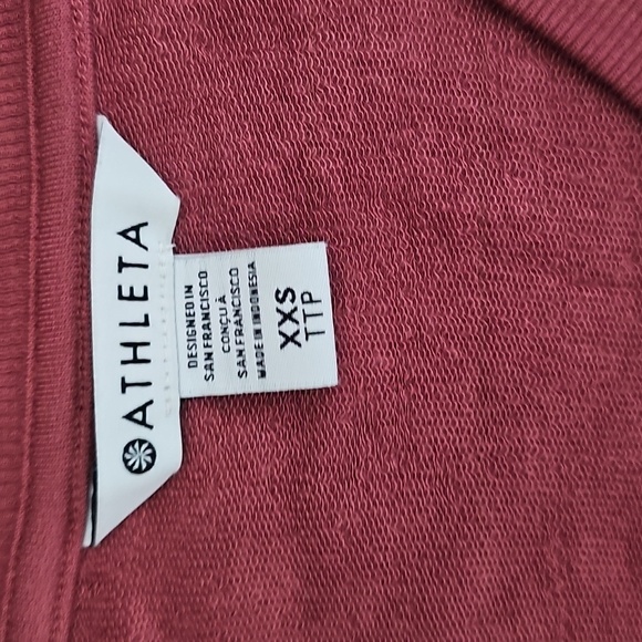 Athleta Women's Long Sleeve V-Neck Top - Rose - Picture 2 of 4